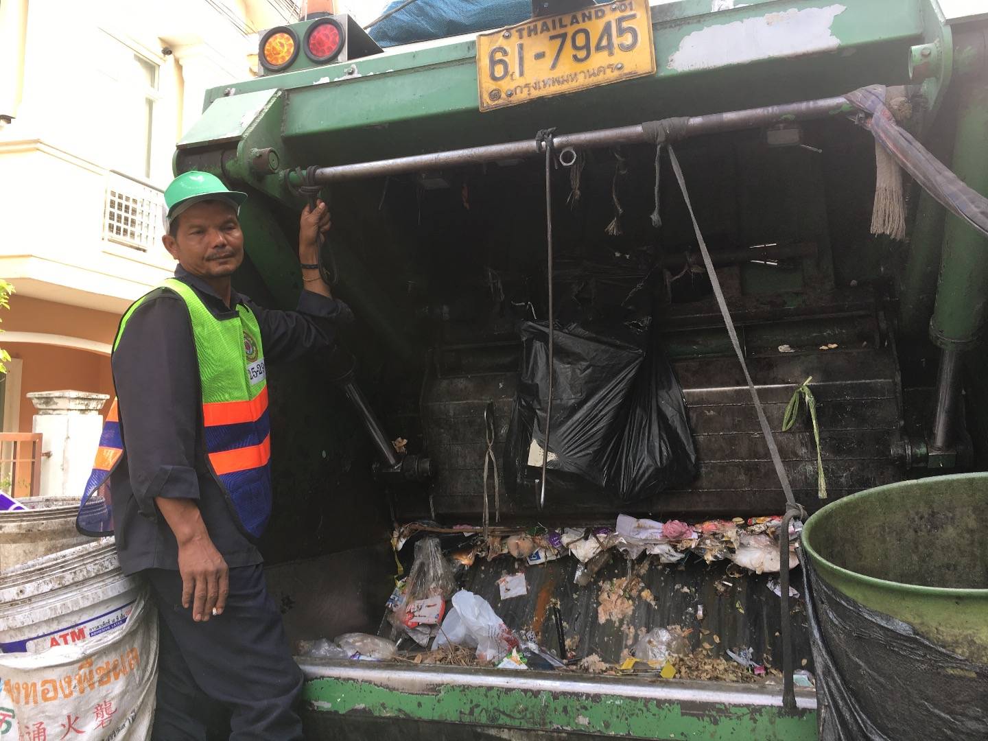 คพ.เปิดแอพพลิชั่น ร้องทุกข์ปัญหามลพิษ-น้ำเสีย-ขยะ