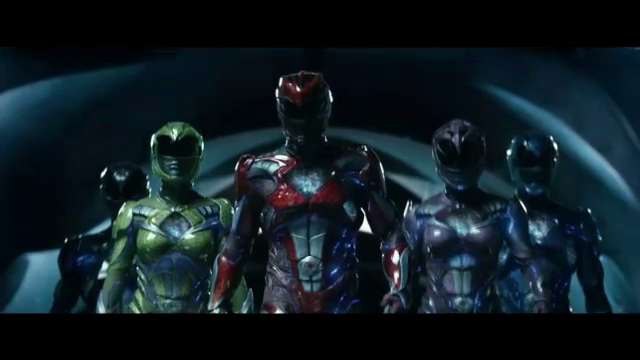 ปั้นยอดมนุษย์สีเหลือง "Power Rangers" เป็นเลสเบี้ยน