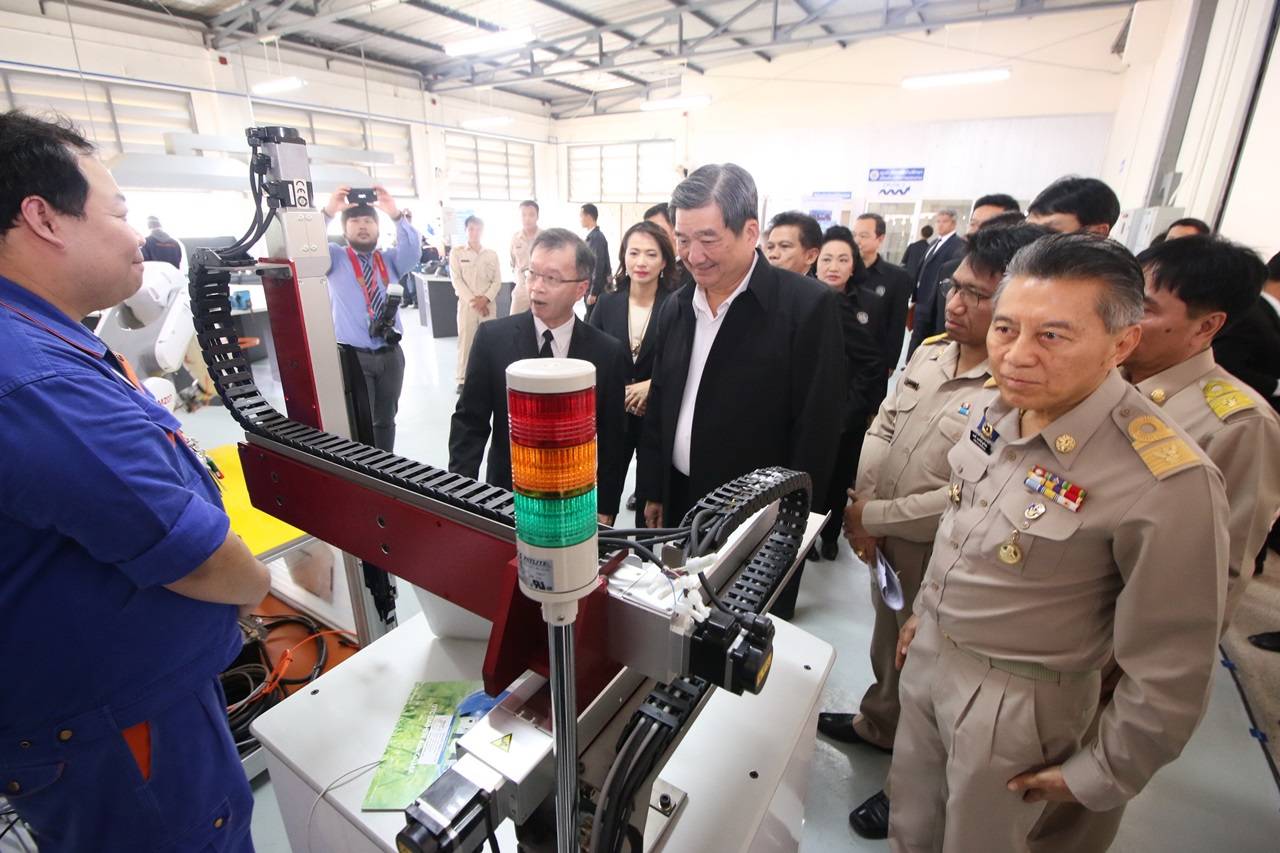เร่งผลิตแรงงานฝีมือป้อน EEC คาด 5 ปีเพิ่ม 2.3 ล้านคน