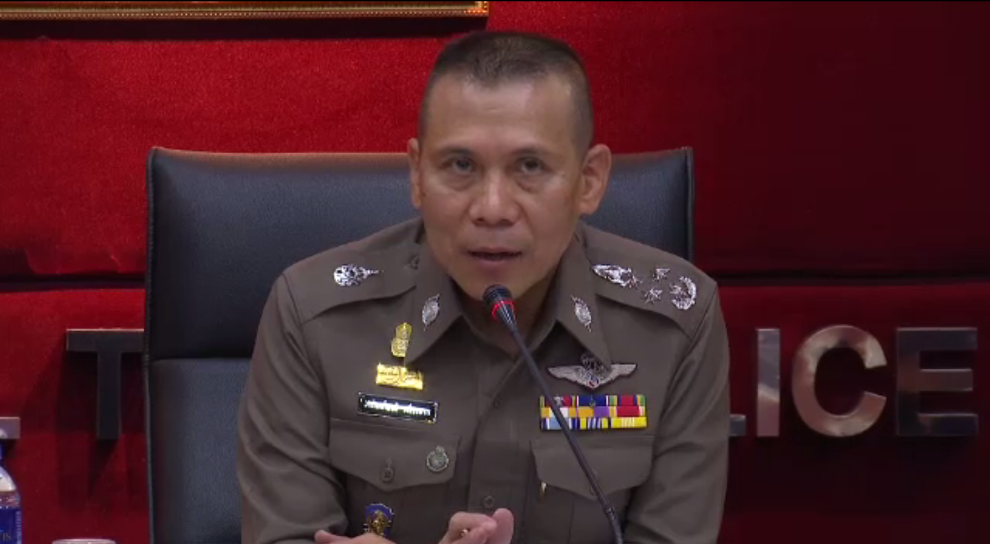 เร่งหาพริตตี้โฆษณาเชิญชวนเล่นพนันบอล