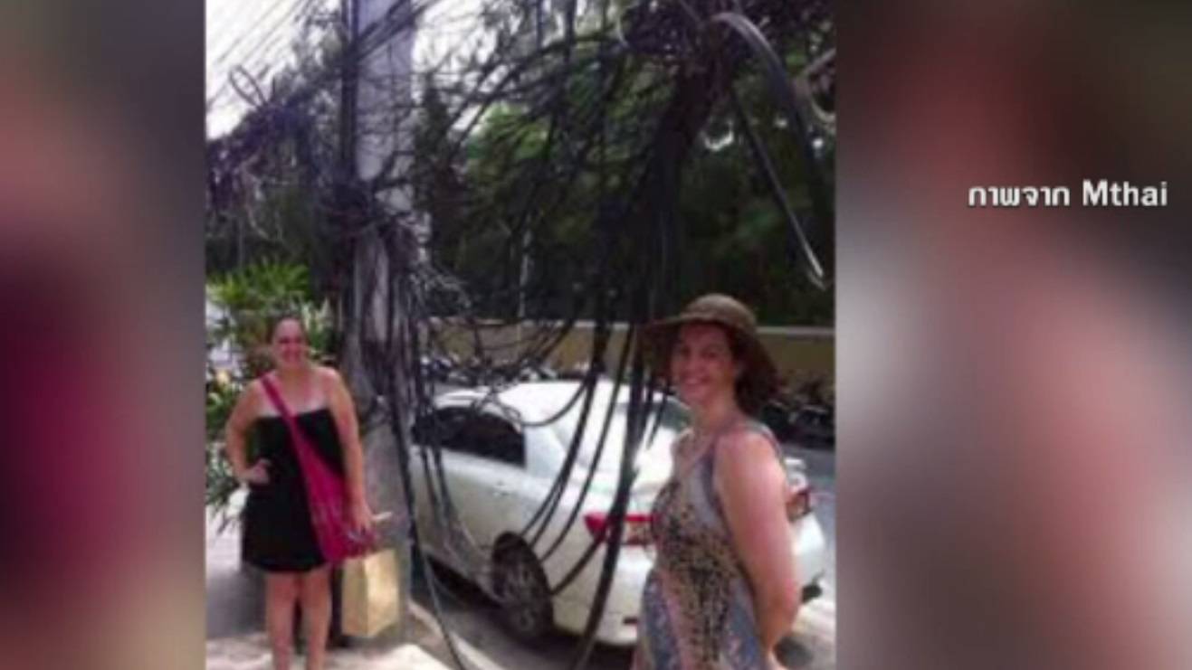 สายเคเบิลใน กทม.ห้อยรุงรัง เสี่ยงอุบัติเหตุ