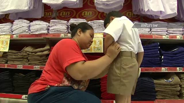 ชุดนักเรียนจ่อขึ้นราคาชุดละ 10-15 บาท หลังปรับขึ้นค่าแรงขั้นต่ำ