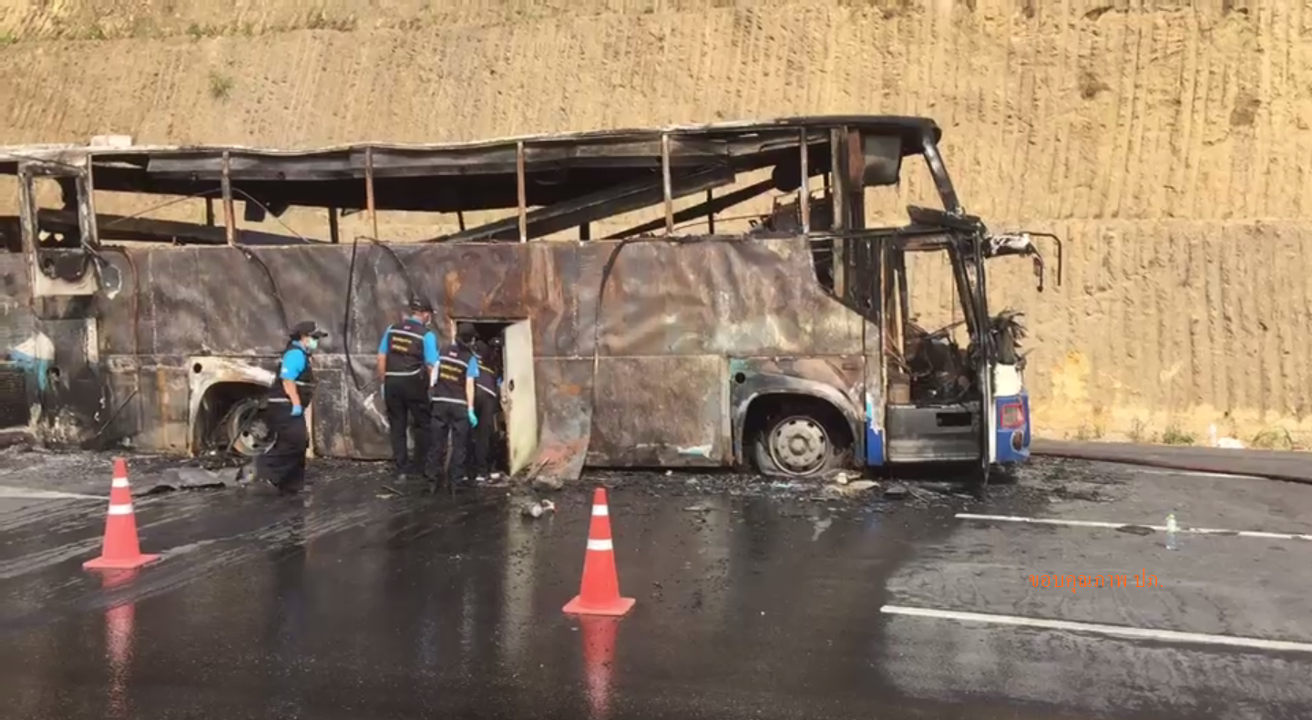 ผู้ว่าฯ ตาก สั่งตรวจหาสาเหตุอุบัติเหตุไฟไหม้รถบัสขนแรงงานชาวเมียนมา