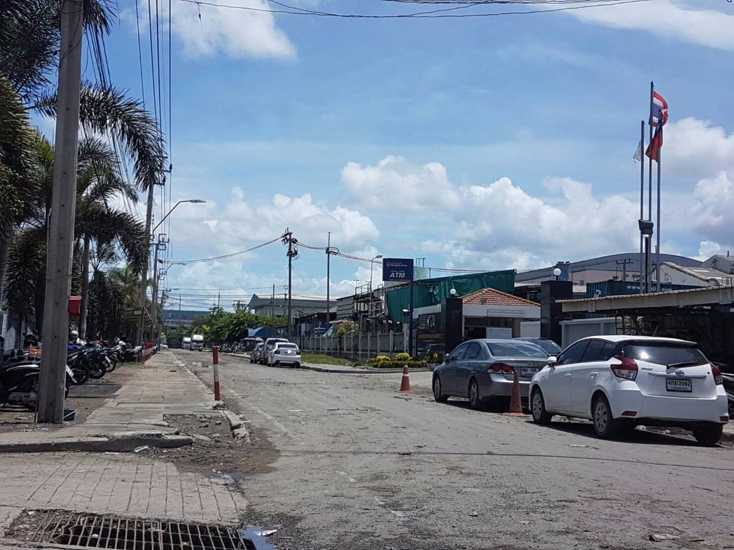 นิคมฯ บางปูแห้งสนิท-ยอมรับการผันน้ำกระทบชุมชนรอบนอกท่วม 30 ซ.ม.