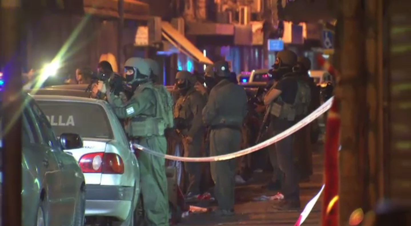 ชาวปาเลสไตน์ใช้มีดไล่แทงคนในกรุงเทลอาวีฟของอิสราเอล เสียชีวิตอย่างน้อย 1 คน