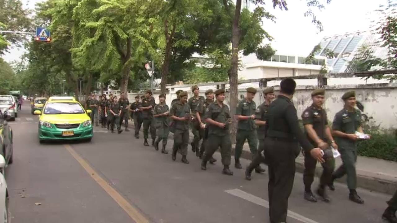 ผบ.ทบ.ปฏิเสธส่ง นศท.ชี้นำประชามติร่างรัฐธรรมนูญ