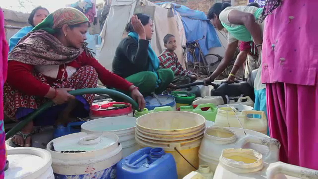 คนอินเดียกว่า 10 ล้านคนไม่มีน้ำใช้ จากเหตุประท้วงยึดโรงจ่ายน้ำประปา