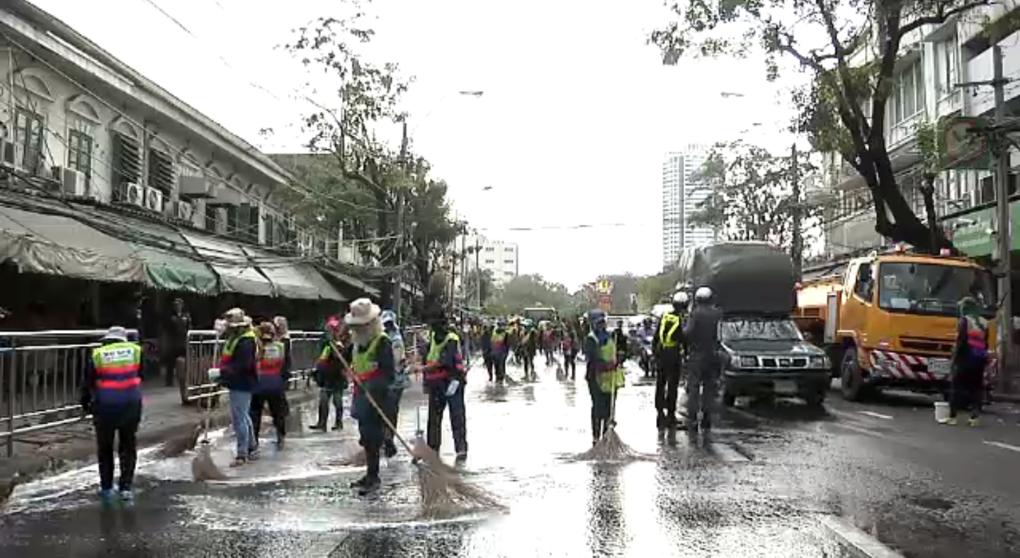 กทม.ทำบิ๊กคลีนนิ่งเดย์ปากคลองตลาด อนุญาตให้ขายได้ถึง 29 ก.พ.นี้