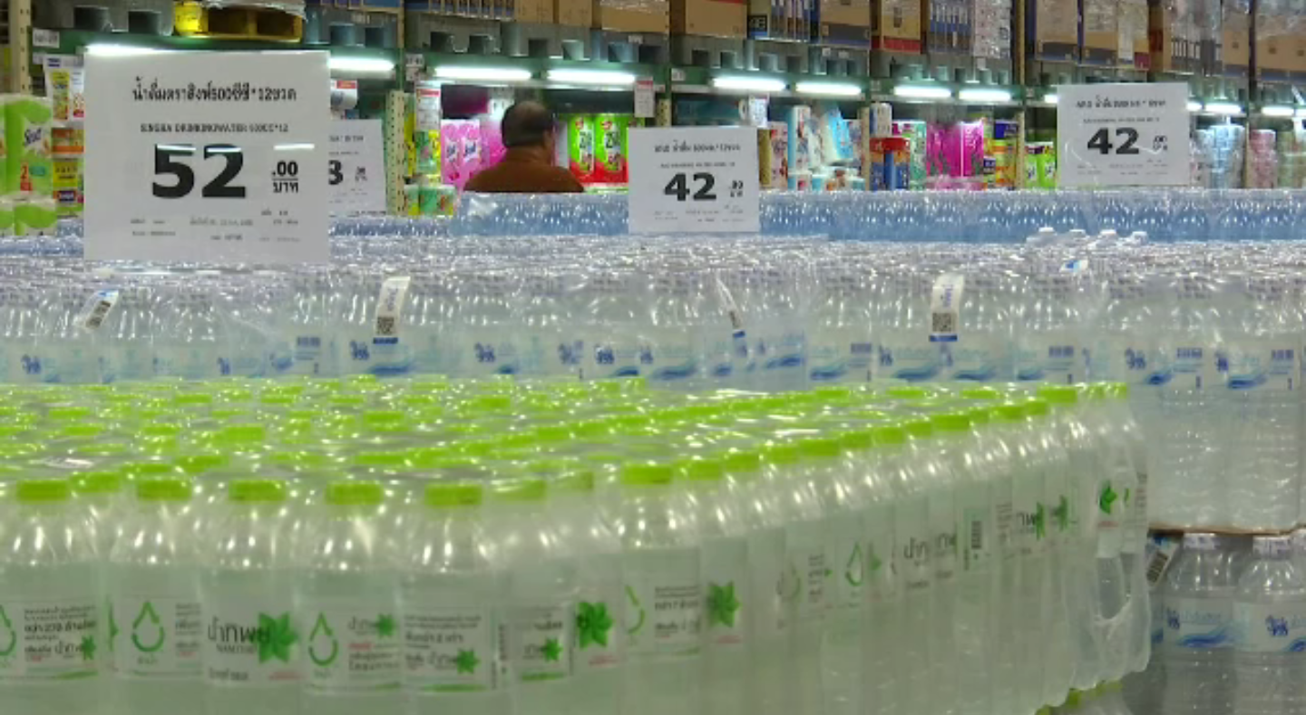 ผู้ผลิตน้ำดื่มยืนยันมีน้ำดื่มเพียงพอจำหน่ายทั้งปีไม่ขาดแคลน