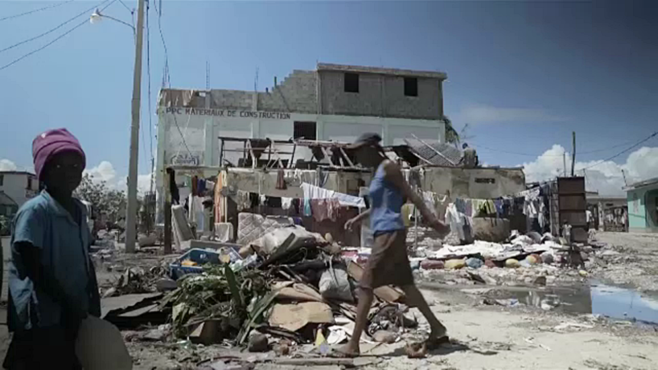 เหยื่อเฮอร์ริเคน "แมทธิว" ในเฮติเพิ่มเป็นเกือบ 900 คน ปชช.หลายหมื่นไร้ที่อยู่