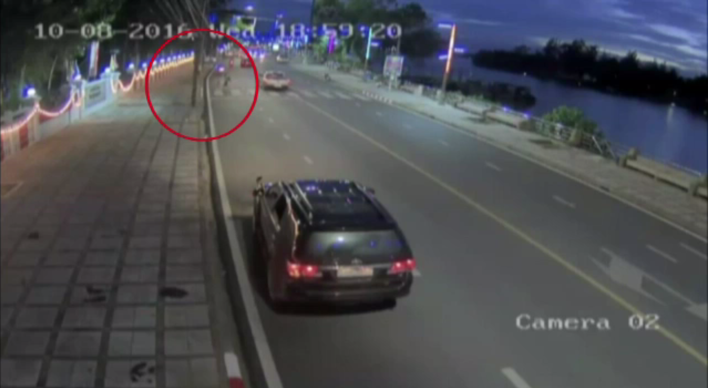 ตรวจพบผู้ต้องสงสัย 2 คนวางระเบิดหน้าสถานีตำรวจน้ำสุราษฎร์ธานี