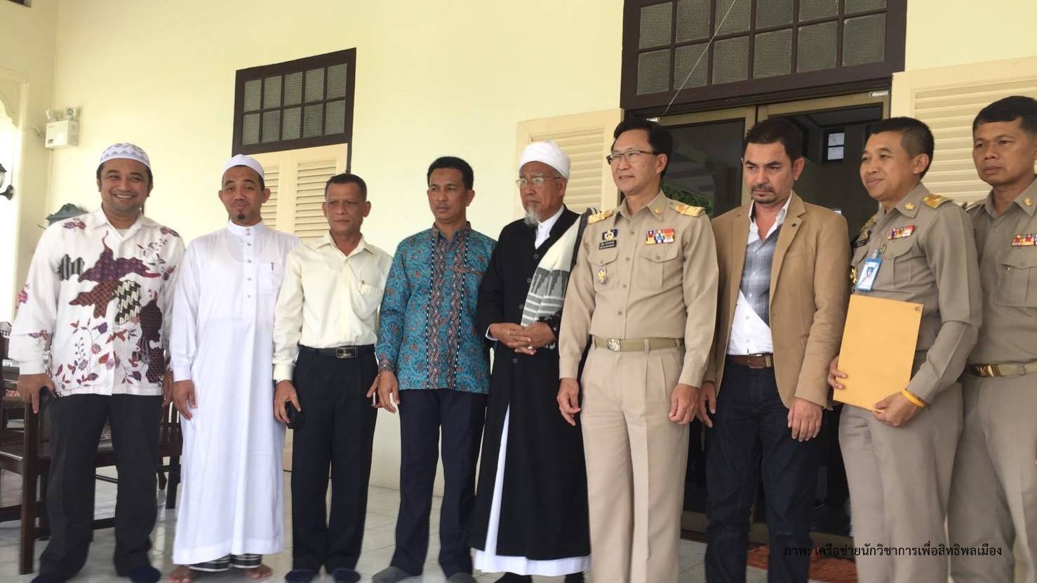 ครูสอนศาสนาใต้ จวกรธน. สิทธิปชช.ศาสนา-การศึกษา-สาธารณสุข ต่ำกว่าปี 40-50