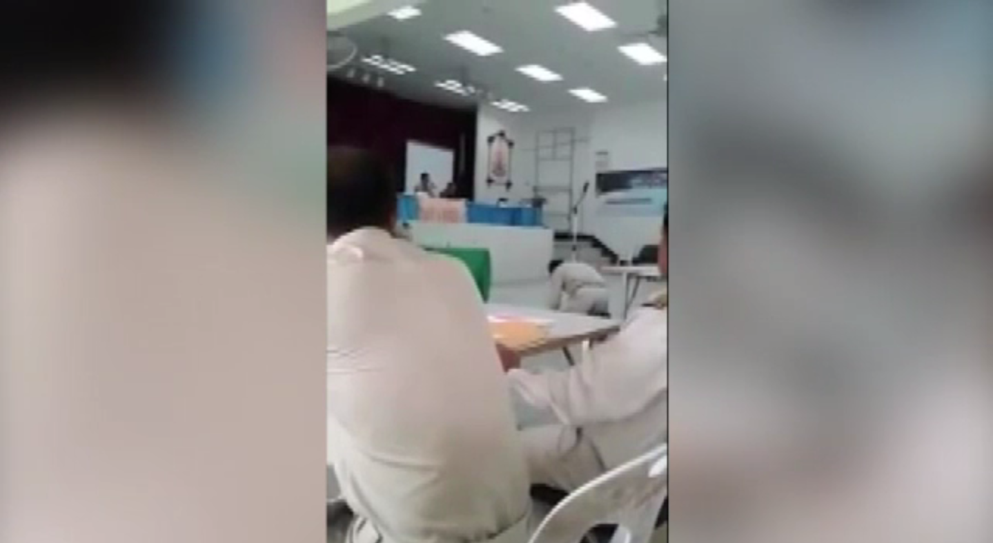 เด้ง 2 นอภ. นครศรีฯ เซ่นคลิปหัวคิวงบโครงการประชารัฐ