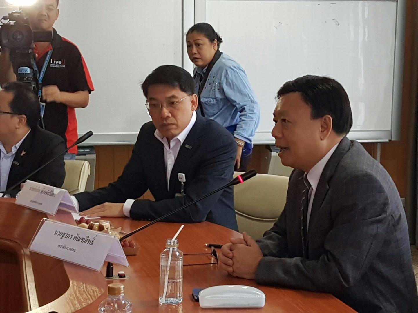 กสทช.ชงแบงก์ชาติคุมระบบจ่ายเงินออนไลน์ หลังเกิดคดี "ไอโชว์" ผ่านเว็บ