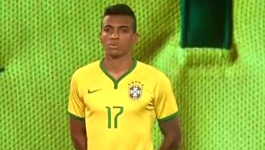 บราซิลเปิดตัวชุดแข่ง ฟุตบอลโลก 2014