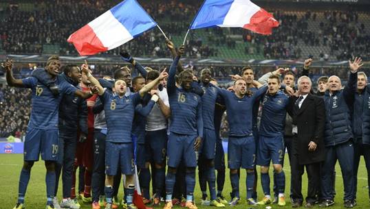 ฝรั่งเศส เปิดบ้านชนะยูเครน 3-0 ผ่านเข้ารอบสุดท้ายบอลโลก 2014 