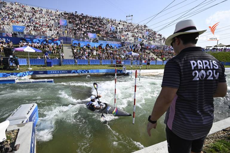 สนามกีฬา Vaires-sur-Marne Nautical ในเมือง Vaaires-sur-Marne การแข่งขันกีฬาโอลิมปิกปี 2024 ที่กรุงปารีส เมื่อวันที่ 30 กรกฎาคม 2024
