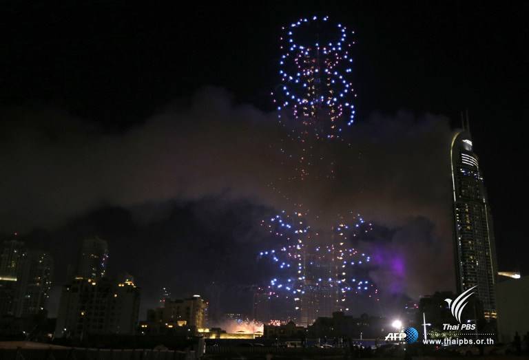 นครดูไบ สหรัฐอาหรับเอมิเรตส์ จัดงานฉลองต้อนรับปีใหม่ที่ เบิร์จ คาลิฟา อาคารระฟ้าที่สูงที่สุดในโลก