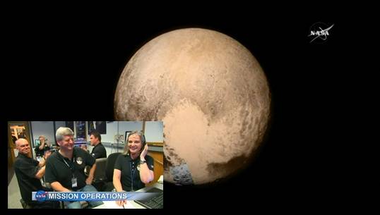 ยานนิวฮอไรซันส่งสัญญาณจากดาวพลูโตกลับโลก "ปลอดภัยดีไม่ถูกอุกกาบาตชน"