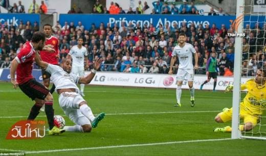 สวอนซี ชนะ แมนฯยูไนเต็ด 2-1 ในพรีเมียร์ลีก อังกฤษ