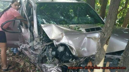 ‘กำนันเซี๊ยะ’ขับกระบะประสานงาอาการสาหัส ซี่โครง-ขาหัก-สะโพกหลุด เร่งย้ายเข้ากรุงเทพฯ