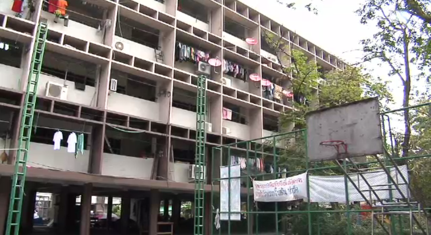 พม.เตรียมส่งทีมสำรวจแฟลตดินแดงอีกครั้ง หลังที่ประชุมเห็นชอบให้ปรับปรุง