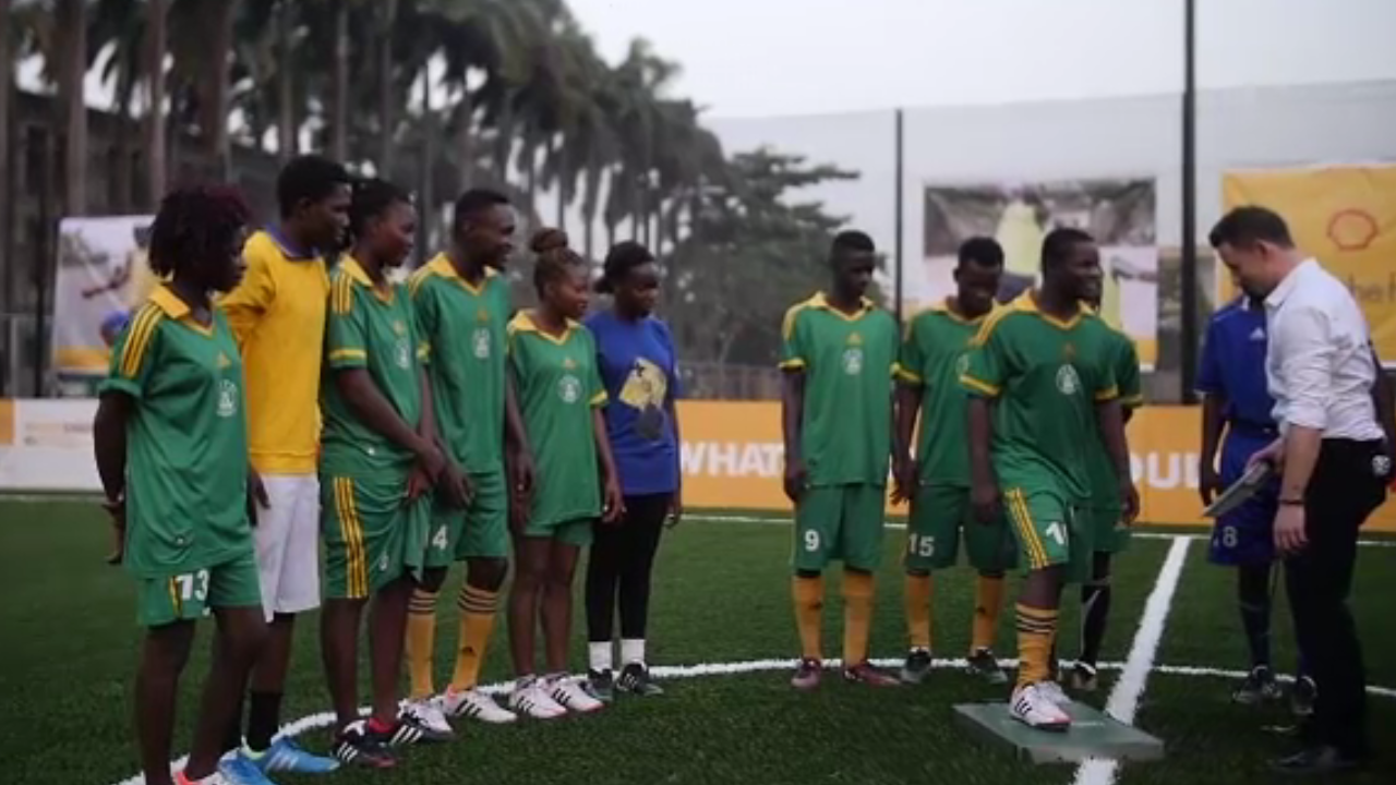 "ไนจีเรีย" สร้างสนามฟุตบอลใช้พลังงานวิ่งของนักเตะ-แสงอาทิตย์แห่งแรกของแอฟริกา