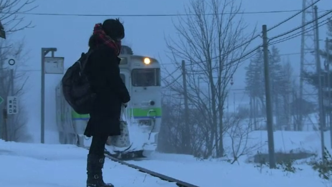 สถานีรถไฟชนบทในญี่ปุ่นเตรียมปิดบริการ หลังผู้โดยสารเพียงคนเดียวเรียนจบ