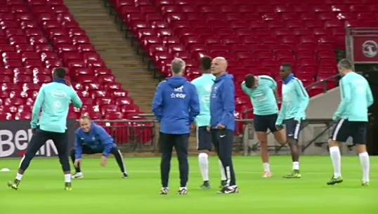 ฟุตบอลกระชับมิตรอังกฤษ-ฝรั่งเศส นักเตะยอมรับสภาพจิตใจยังไม่พร้อมหลังโศกนาฏกรรมในปารีส