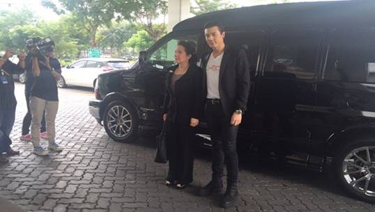 "โดม ปกรณ์ ลัม" ให้ถ้อยคำกรณีโพสต์ภาพเบียร์บนสื่อออนไลน์