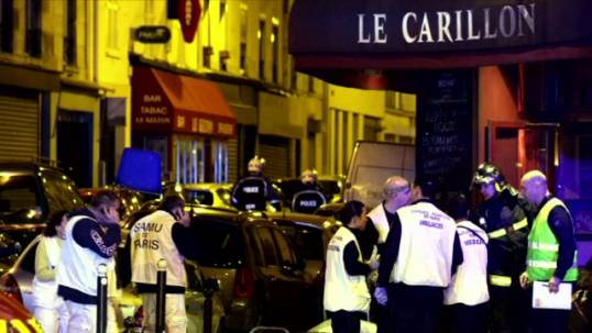 สรุปเหตุการณ์เบื้องต้น เหตุโจมตีกรุงปารีส ล่าสุดผู้เสียชีวิตมากถึง 149 คน-ผู้ก่อเหตุถูกสังหาร 4 ราย