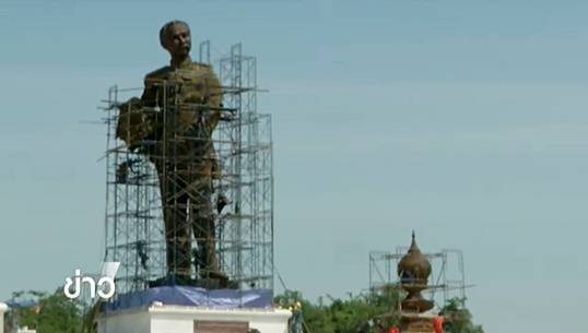 "องค์กรต่อต้านคอร์รัปชัน" ชี้สังคมยังสงสัยเรื่องอุทยานราชภักดิ์-รองอธิการฯ มธ.ไม่พอใจทหารยุติเสวนาเรื่องคอรัปชัน