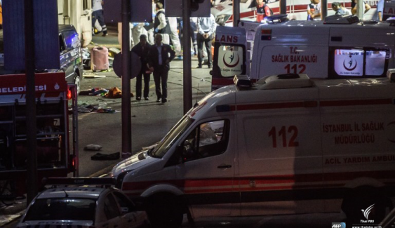 ระเบิด 2 ครั้ง ที่สนามบินอะตาตูร์กในตุรกี ล่าสุด ตาย 36 เจ็บ 147 