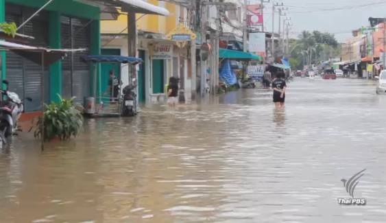 “เมืองเพชรบุรี-บ้านแหลม” น้ำท่วมต่อเนื่องหลายวัน – อุตุฯ เผย ฝนตกตลอดสัปดาห์ 