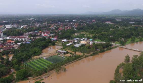 น้ำยมเข้าแพร่แล้ว เตือนเร่งขนย้ายข้าวของ คาดอีก 2 วันถึงสุโขทัย 