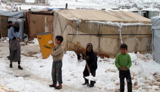 UNHCR เร่งส่ง "ผ้าห่ม-เครื่องกันหนาว" ให้ชาวซีเรียที่อยู่เลบานอน หลังประสบกับพายุหิมะ