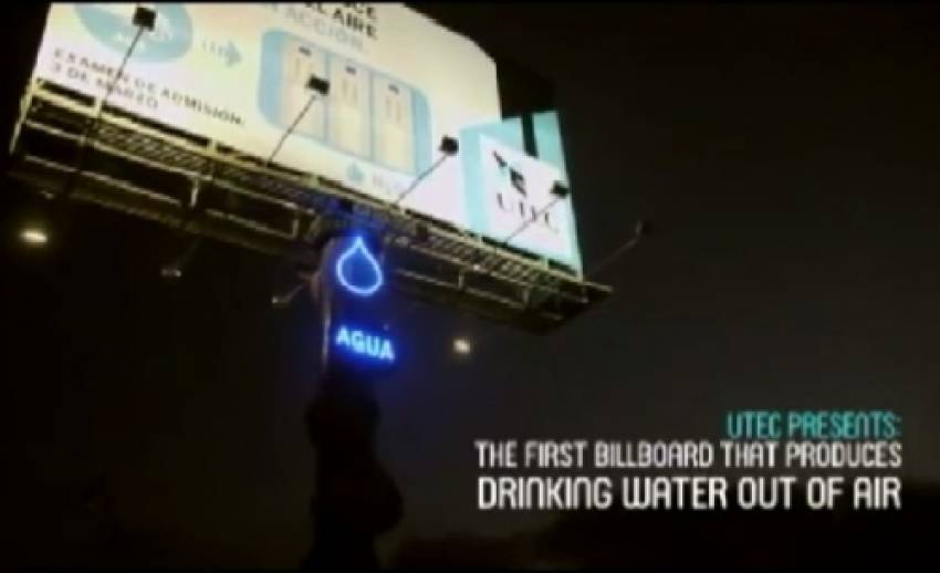 นักศึกษาเปรู ผลิตป้ายโฆษณาดื่มน้ำได้