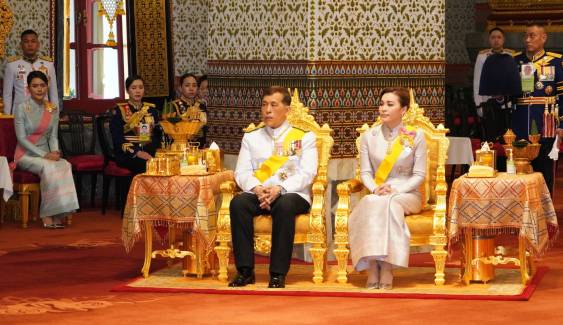 “ในหลวง-พระราชินี” เสด็จฯ พระราชพิธีฉัตรมงคล พ.ศ.2568