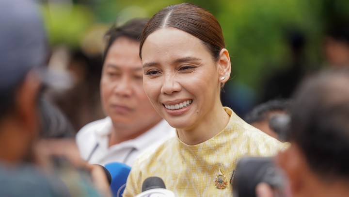 "อนุทิน" ให้นิยาม 2 รมช.หญิง "สิงห์สาว" มหาดไทย