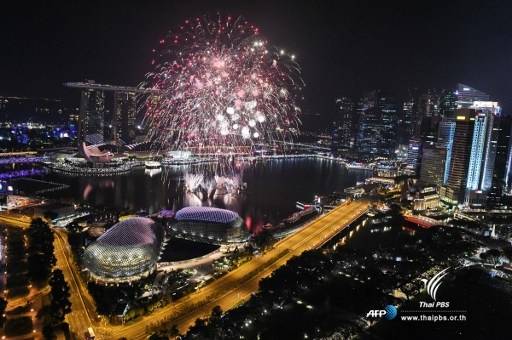 พลุฉลองปีใหม่ 2017 ที่มารีนา เบย์ สิงคโปร์