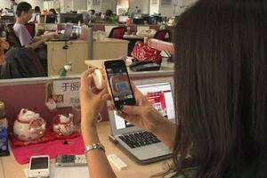 ชาวจีนสนใจซื้อสินค้าผ่านสมาร์ทโฟน