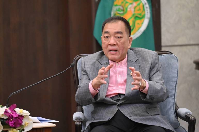 นายพจน์ อร่ามวัฒนานนท์ ประธานกรรมการ หอการค้าไทยและสภาหอการค้าแห่งประเทศไทย