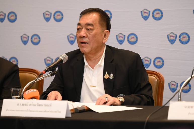 นายพจน์ อร่ามวัฒนานนท์ ประธานกรรมการหอการค้าไทยและสภาหอการค้าแห่งประเทศไทย 