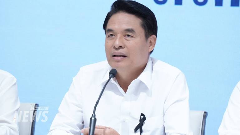 วราเทพ รัตนากร