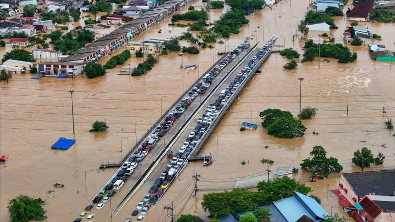 ที่มา:เฟสบุค Weerapong Narongkul  
https://www.facebook.com/mrpostmann