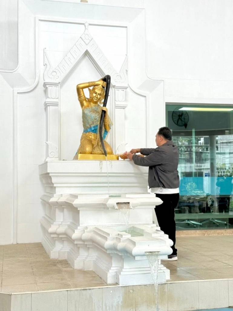 ภาพจากเฟซบุ๊ก สส.สมยศ พลายด้วง