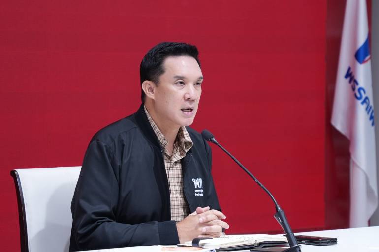 นายดนุพร ปุณณกันต์ โฆษกพรรคเพื่อไทย