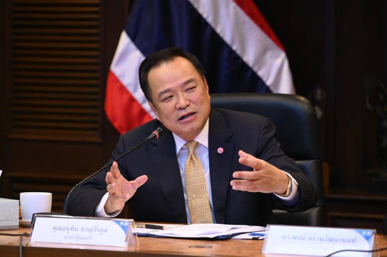 นายอนุทิน ชาญวีรกูล นายกรัฐมนตรี และรมว.มหาดไทย 