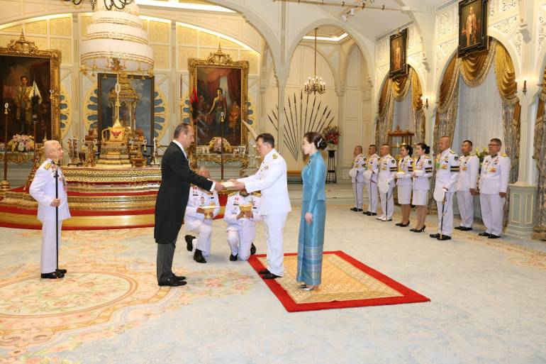 นายอะเลคซันเดร์ มีโซฟชิน เฝ้าทูลละอองธุลีพระบาท ถวายอักษรสาส์นตราตั้ง เป็นเอกอัครราชทูตวิสามัญ ผู้มีอำนาจเต็มแห่งสาธารณรัฐสโลวักประจำประเทศไทย