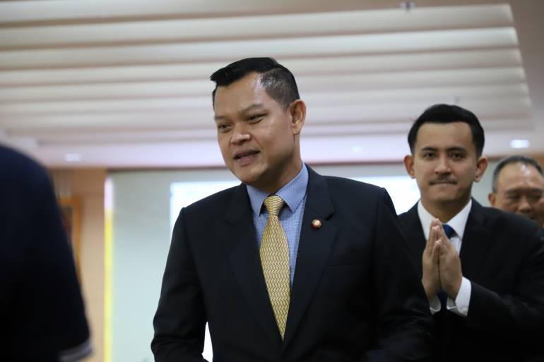 นายธนกร วังบุญคงชนะ รัฐมนตรีว่าการกระทรวงอุตสาหกรรม